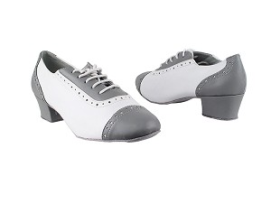 2007 264 Grey PU_139 White PU 1.5" Medium Heel in the photo 