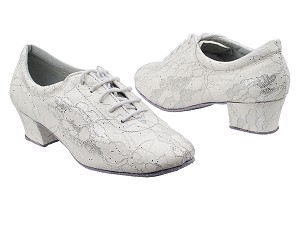 2601 194 Lace White Stardust 1.5" Medium Heel in the photo 